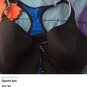 Sports bra